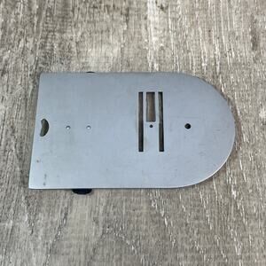 Singer Part(s) - Throat Plate (Simanco part 105054)